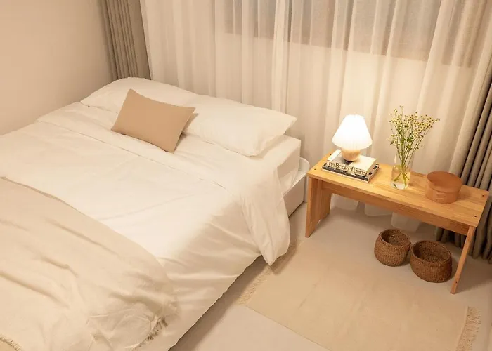 3 Queens Hongdae,myeongdong,arex,seoul Trip,cozy