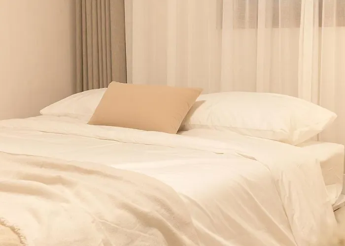 3 Queens Hongdae,myeongdong,arex,seoul Trip,cozy * Seoul